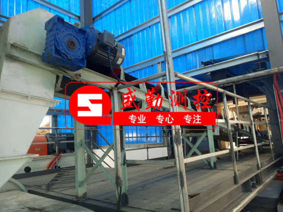 金牛礦業(yè)稱重給料�?020_副本.jpg 金牛礦業(yè)稱重給料�?020_副本.jpg